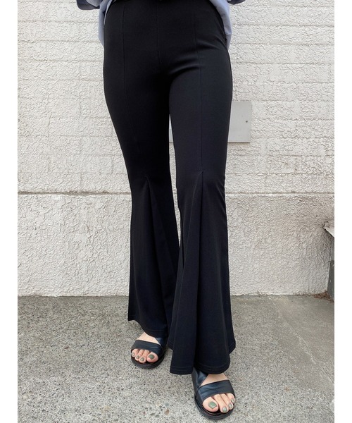 LiSeek（リシーク）の「【LiSeeK】フロントタックフレアパンツ（その他パンツ・レディース・ライトブラウン/ブラック・FREE）」の17枚目の写真