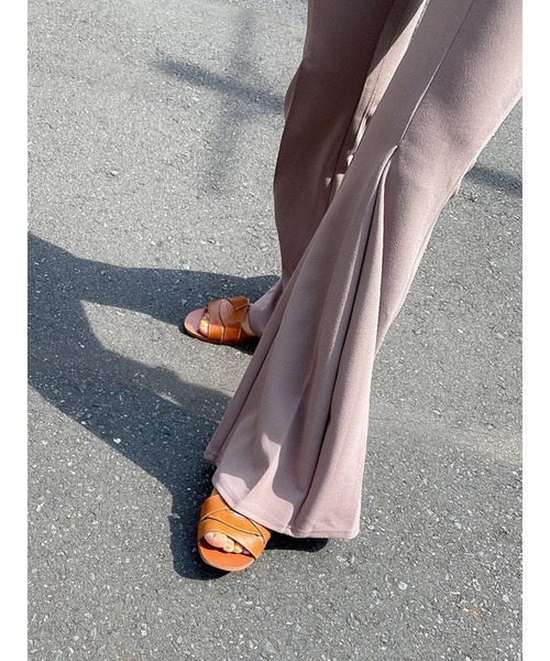 LiSeek（リシーク）の「【LiSeeK】フロントタックフレアパンツ（その他パンツ・レディース・ライトブラウン/ブラック・FREE）」の14枚目の写真