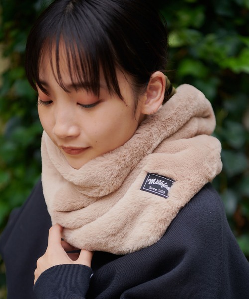 MILKFED.(ミルクフェド)の「LOGO FUR SNOOD(ネックウォーマー/スヌード・レディース・ホワイト/ブラウン/ベージュ/チャコール・ONE SIZE)」の4枚目の写真