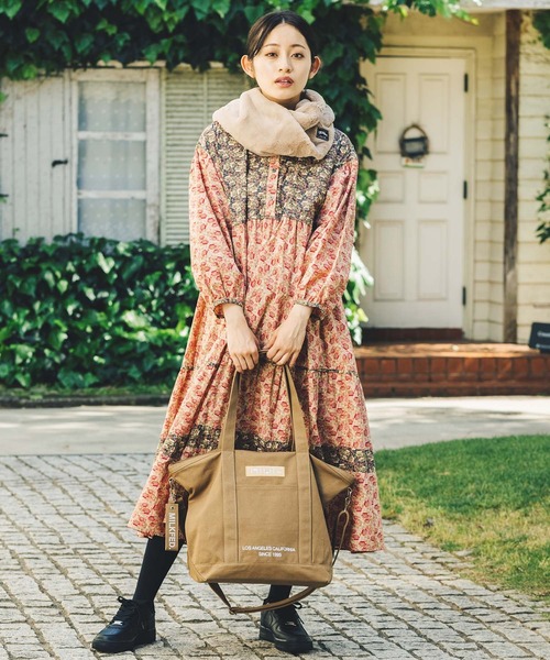 MILKFED.(ミルクフェド)の「LOGO FUR SNOOD(ネックウォーマー/スヌード・レディース・ホワイト/ブラウン/ベージュ/チャコール・ONE SIZE)」の10枚目の写真