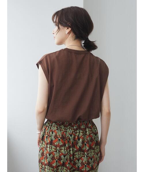 Green Parks(グリーンパークス)の「シアーリネンブレンド ノースリーブニット*(ニット/セーター・レディース・アイボリー/パープル/ブラック/ブラウン・FREE)」の9枚目の写真