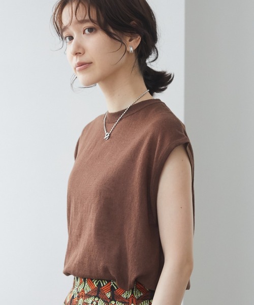 Green Parks(グリーンパークス)の「シアーリネンブレンド ノースリーブニット*(ニット/セーター・レディース・アイボリー/パープル/ブラック/ブラウン・FREE)」の3枚目の写真