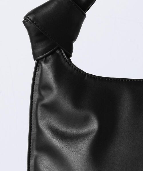 UNITED ARROWS（ユナイテッドアローズ）の「UWSC SOFT HOBO トートバッグ（トートバッグ・レディース・ブラック/ゴールド・FREE）」の13枚目の写真