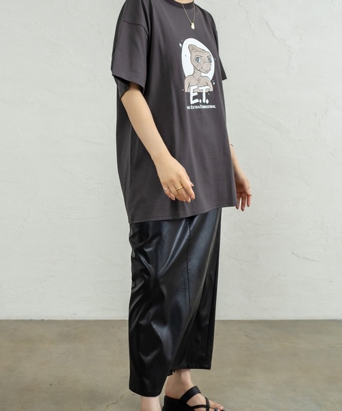 mystic（ミスティック）の「フェイクレザータイトスカート（スカート・レディース・アイボリー/ブラック/キャメル・1/2）」の7枚目の写真