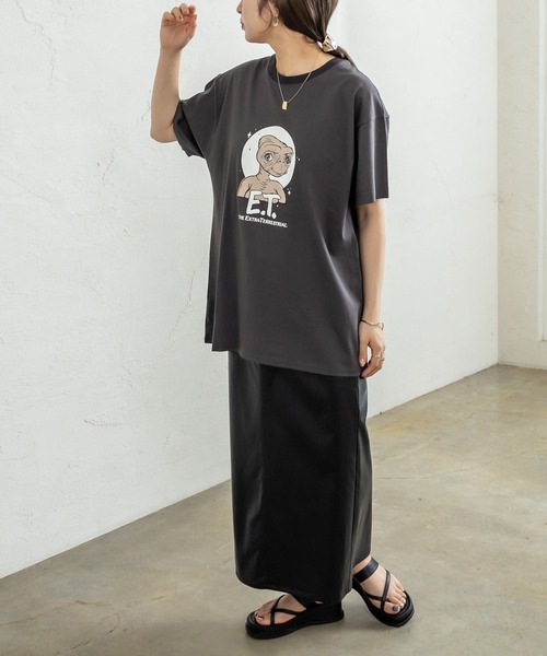 mystic（ミスティック）の「フェイクレザータイトスカート（スカート・レディース・アイボリー/ブラック/キャメル・1/2）」の11枚目の写真