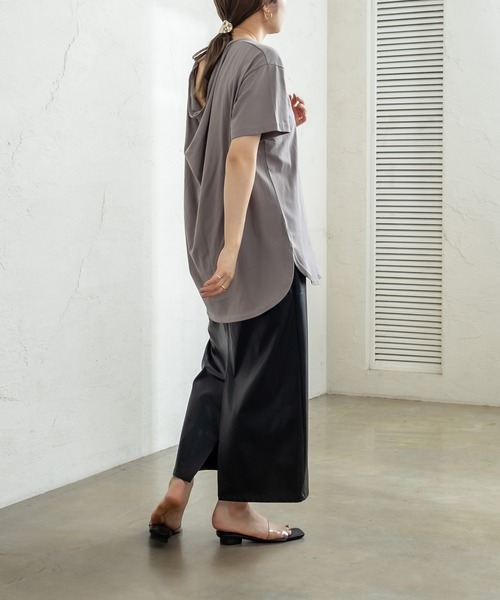 mystic（ミスティック）の「フェイクレザータイトスカート（スカート・レディース・アイボリー/ブラック/キャメル・1/2）」の13枚目の写真