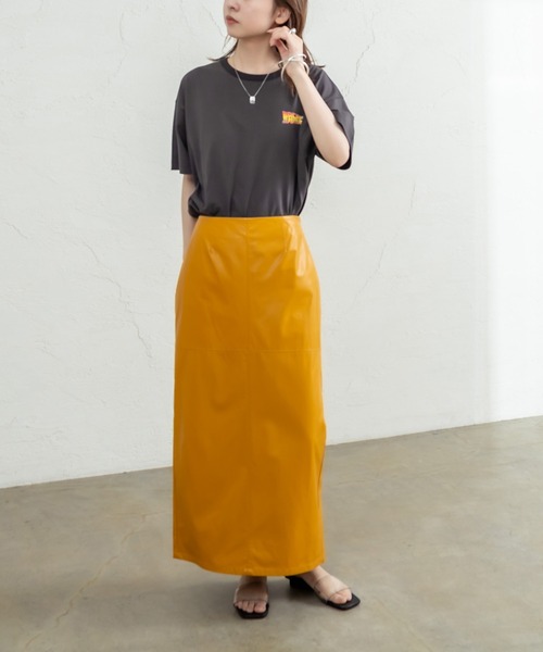 mystic（ミスティック）の「フェイクレザータイトスカート（スカート・レディース・アイボリー/ブラック/キャメル・1/2）」の19枚目の写真