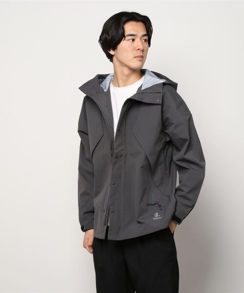 Gramicci(グラミチ)の「3LAYER BIG FLAP JACKET | 3レイヤービッグフラップジャケット(マウンテンパーカー・メンズ・チャコール/グレー系その他/ブラック/バーガンディー・L/S/M)」の3枚目の写真