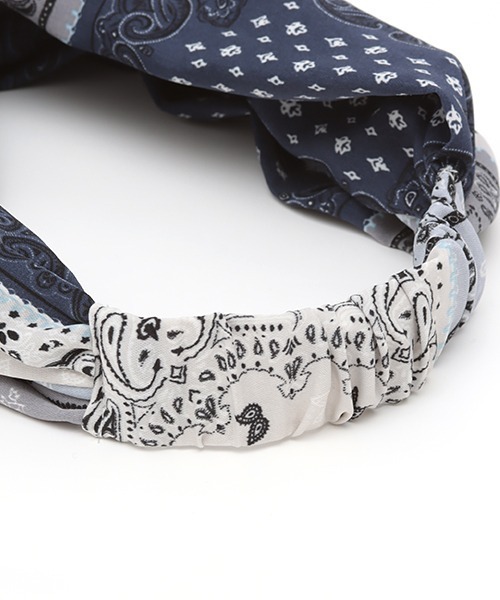 チチカカ（チチカカ）の「バンダナ柄ヘアバンド（ヘアバンド・レディース・グリーン/ネイビー・FREE）」の13枚目の写真