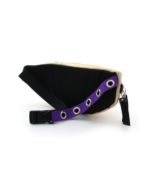 SISTER JENNI（SISTER JENNI）の「チャーム付きハトメウエストバッグ（ボディバッグ/ウエストポーチ・キッズ・ブラック/ラベンダー/ベージュ・F）」の10枚目の写真