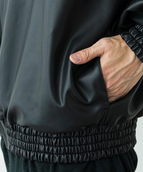 Lui's(ルイス)の「ウォッシャブルフェイクラムスキン ボリュームブルゾン(ブルゾン・メンズ・ブラック・SMALL/MEDIUM)」の14枚目の写真