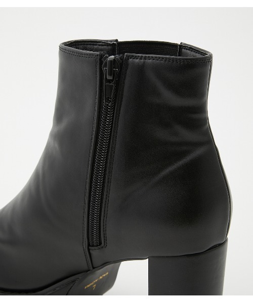 AZUL by moussy(アズールバイマウジー)の「RUGGED SOLE BOOTS/ラギッドソールブーツ(ブーツ・レディース・ブラック/ブラウン・SMALL/MEDIUM/LARGE)」の10枚目の写真