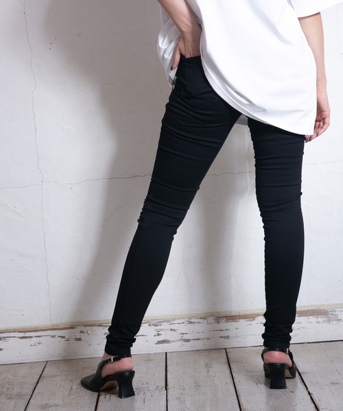 DR.DENIM（ドクターデニム）の「Moxy（デニムパンツ・レディース・ブラック/ブラック系その他・X-SMALL/LARGE/SMALL/MEDIUM/X-LARGE）」の14枚目の写真