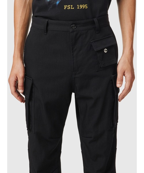 DIESEL（ディーゼル）の「メンズ パンツ カーゴ パンツ ミリタリー（カーゴパンツ・メンズ・ブラック・34inch/30inch/28inch/32inch）」の3枚目の写真