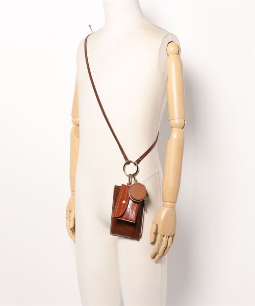 cache cache（カシュ カシュ）の「カシュカシュ cachecache / コンビ素材スマホショルダー（ショルダーバッグ・レディース・シルバー/ライトベージュ/グレー/ゴールド/ブラウン/ブラック・FREE）」の10枚目の写真