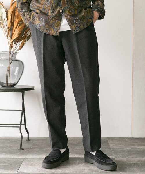 URBAN RESEARCH DOORS（アーバンリサーチドアーズ）の「ウールフラノ テーパードトラウザー（その他パンツ・メンズ・チャコールグレー/ブラウン/オリーブ/ホワイト系その他・40/38/36）」の3枚目の写真