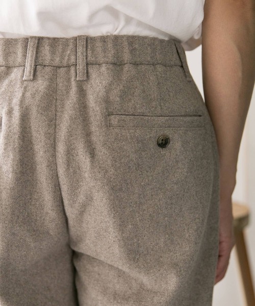URBAN RESEARCH DOORS（アーバンリサーチドアーズ）の「ウールフラノ テーパードトラウザー（その他パンツ・メンズ・チャコールグレー/ブラウン/オリーブ/ホワイト系その他・40/38/36）」の14枚目の写真