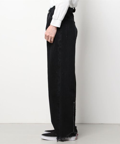 CLAMP（クランプ）の「CLAMP/クランプ/NO2 DENIM 701 (black damage)（デニムパンツ・メンズ・ブラック・3/4）」の2枚目の写真