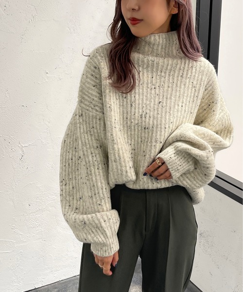 apres jour mignon（アプレジュールミニョン）の「モチモチタートルニット【ZOZOTOWN限定アイテム】（ニット/セーター・レディース・ライトベージュ/アイボリー/オレンジ/グリーン/イエロー系その他・フリー/X-LARGE）」の2枚目の写真