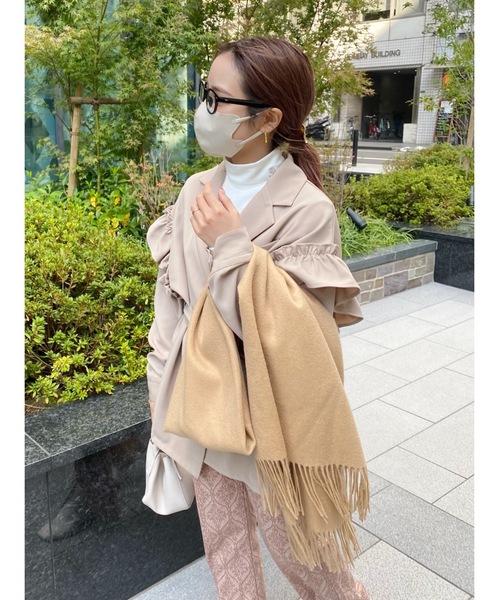 JUMELLE（ジュメロ）の「JMLカシミヤマフラー（マフラー・レディース・ベージュ・FREE）」の16枚目の写真