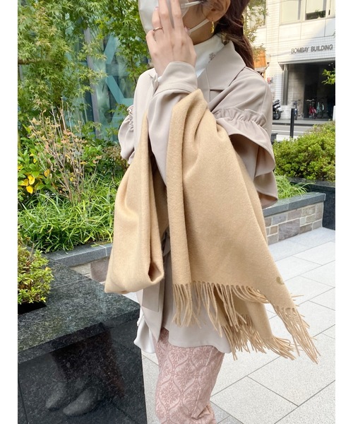JUMELLE（ジュメロ）の「JMLカシミヤマフラー（マフラー・レディース・ベージュ・FREE）」の4枚目の写真