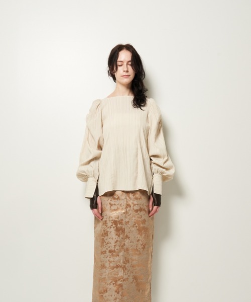 Solace（ソレイス）の「楊柳スクエアネックパワショルブラウス / 前後2WAY（シャツ/ブラウス・レディース・アイボリー/グレー/ブラック・FREE）」の13枚目の写真