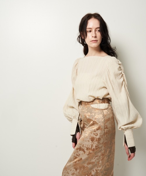 Solace（ソレイス）の「楊柳スクエアネックパワショルブラウス / 前後2WAY（シャツ/ブラウス・レディース・アイボリー/グレー/ブラック・FREE）」の16枚目の写真