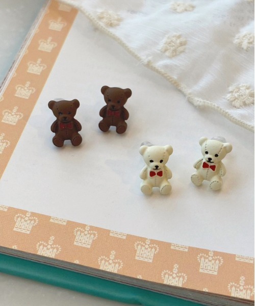 apres jour(アプレジュール)の「【apres jour×ARIAZ】ちびくまピアス(ピアス(両耳用)・レディース・アイボリー/ダークブラウン・FREE)」の4枚目の写真