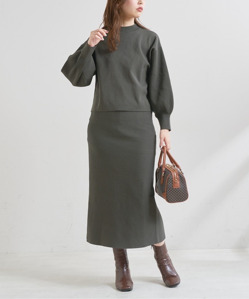 natural couture（ナチュラルクチュール）の「【WEB限定カラー有り】おうちで洗えるプチプラスポンディッシュニットスカート（スカート・レディース・ブラック/オフホワイト/カーキ/サックスブルー/イエロー/グレイッシュベージュ・FREE）」の20枚目の写真