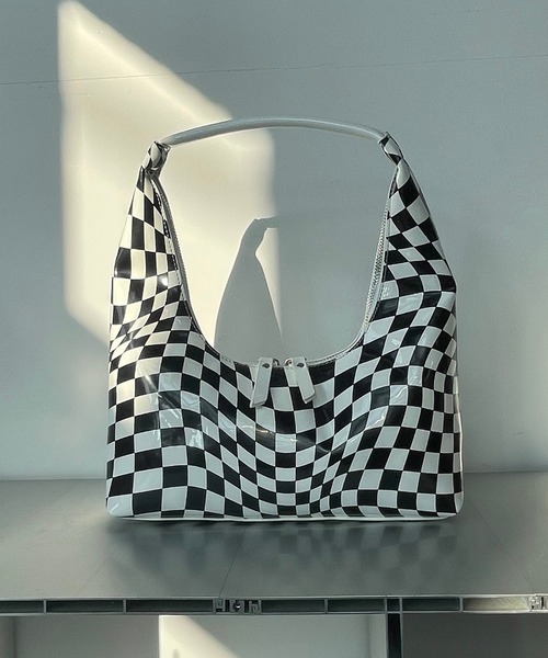 AS KNOW AS plus（アズノゥアズプラス）の「ハンドバッグにもラウンドバッグ（ハンドバッグ・レディース・グリーン/アイボリー/チェック・FREE）」の7枚目の写真