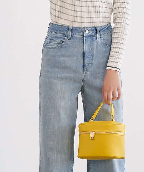 KOBE LETTUCE（コウベレタス）の「ショルダーストラップ付き２Wayバニティバッグ（ハンドバッグ・レディース・アイボリー/グレイッシュベージュ/ピンク/グリーン/ブラック/イエロー/ネイビー・FREE）」の7枚目の写真