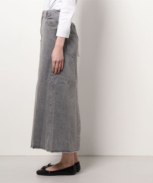 Settimissimo（セッティミッシモ）の「バックスリットケミカルロングデニムスカート（デニムスカート・レディース・ブラック/ブルー・FREE）」の4枚目の写真