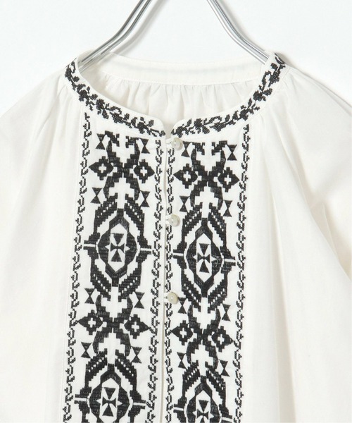 notch.（ノッチ）の「フロント刺繍ショートブラウス（シャツ/ブラウス・レディース・ブラック/オフホワイト・M）」の12枚目の写真