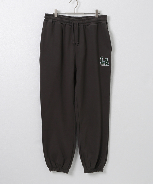 B.C STOCK（ベーセーストック）の「【VISION / ビジョン】別注 BB LOGO スウェットパンツ（スウェットパンツ・メンズ・グリーン/ホワイト系その他/ブラック系その他・MEDIUM/LARGE）」の2枚目の写真