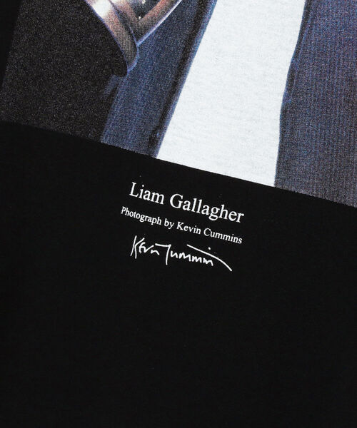 BEAMS（ビームス）の「Kevin Cummins × BEAMS / 別注 OASIS フォト Tシャツ（Tシャツ/カットソー・メンズ・ホワイト/ブラック・S/M/L/XL）」の8枚目の写真