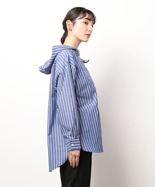reca(レカ)の「フードビッグシャツ(シャツ/ブラウス・レディース・ホワイト系その他/ブルー系その他・FREE)」の4枚目の写真