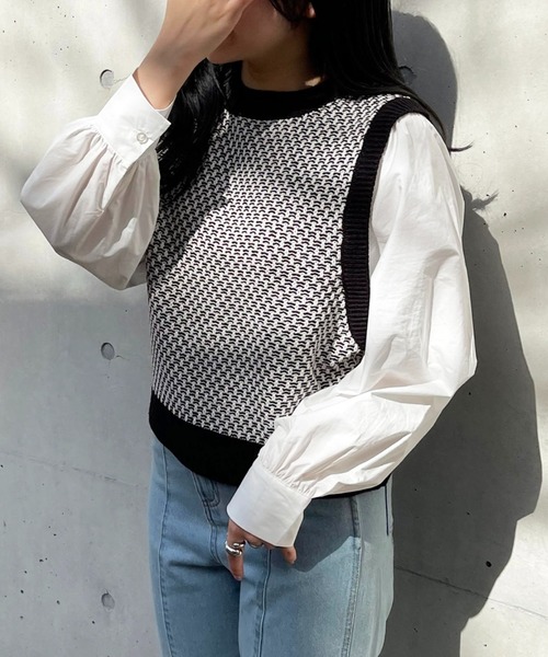 Mysa&Liina(ミーサリーナ)の「柄ベスト布帛ドッキングニットトップス(シャツ/ブラウス・レディース・ブラウン/グリーン/ブラック・FREE)」の2枚目の写真