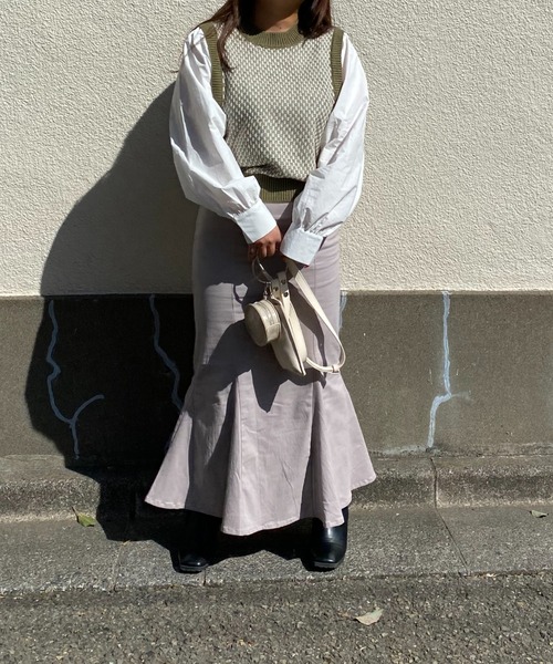 Mysa&Liina(ミーサリーナ)の「柄ベスト布帛ドッキングニットトップス(シャツ/ブラウス・レディース・ブラウン/グリーン/ブラック・FREE)」の13枚目の写真