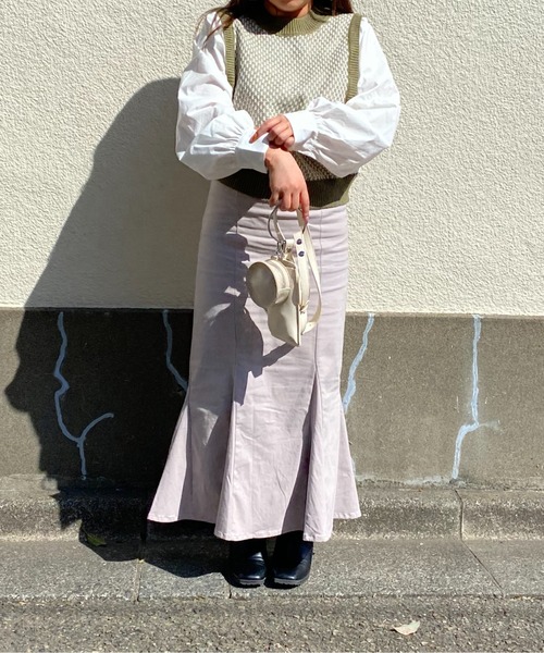 Mysa&Liina(ミーサリーナ)の「柄ベスト布帛ドッキングニットトップス(シャツ/ブラウス・レディース・ブラウン/グリーン/ブラック・FREE)」の17枚目の写真