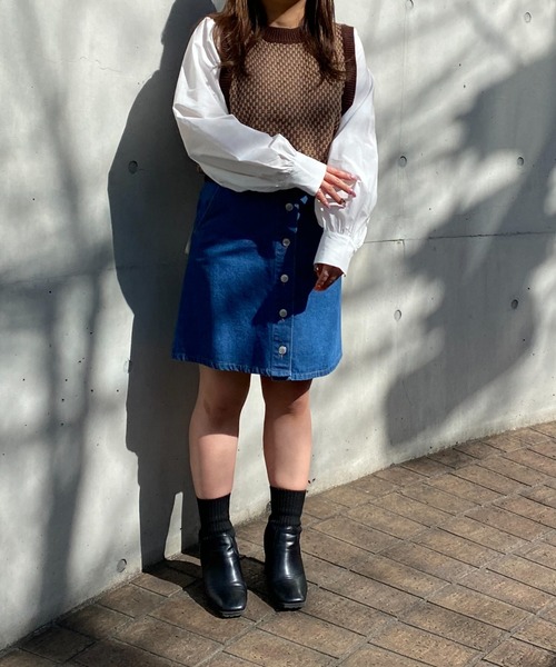 Mysa&Liina(ミーサリーナ)の「柄ベスト布帛ドッキングニットトップス(シャツ/ブラウス・レディース・ブラウン/グリーン/ブラック・FREE)」の15枚目の写真