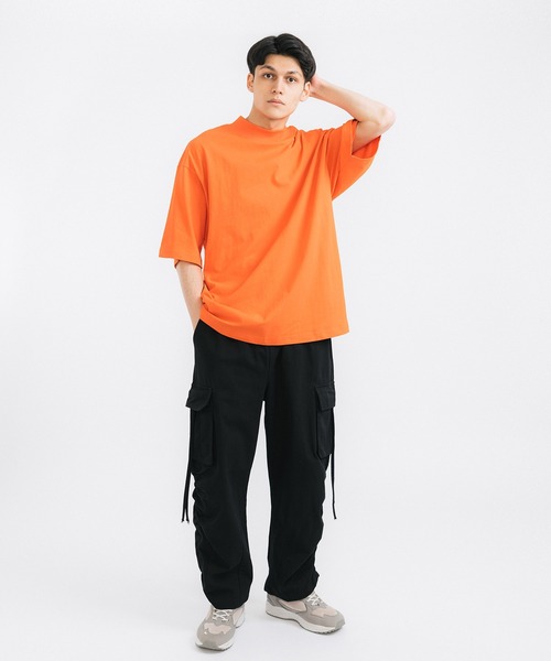 Ressaca(レサーカ)の「モックネック オーバーサイズ 半袖 無地Tシャツ(Tシャツ/カットソー・メンズ・ホワイト/チャコールグレー/ブラック/ベージュ/グレー/オレンジ/グリーン・M/L/XL)」の12枚目の写真