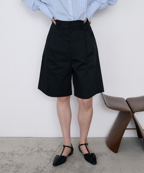 forksy.(フォルクシー)の「【forksy.】チノ2タックセンタープレスショートパンツ/107(チノパンツ・レディース・ブラック/ベージュ/アイボリー/ブラウン・M/L)」の13枚目の写真