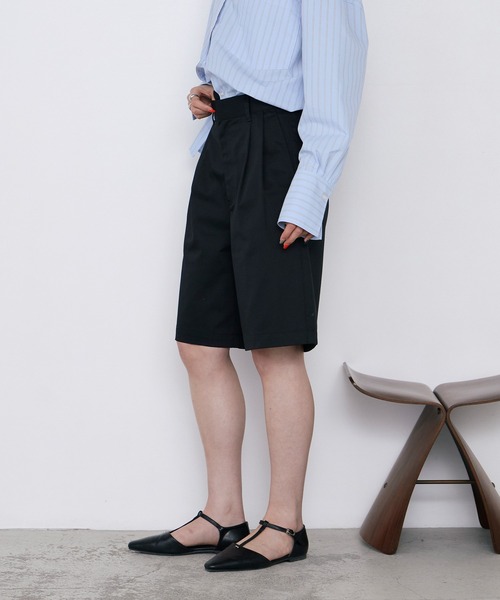 forksy.(フォルクシー)の「【forksy.】チノ2タックセンタープレスショートパンツ/107(チノパンツ・レディース・ブラック/ベージュ/アイボリー/ブラウン・M/L)」の16枚目の写真