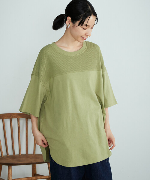 ONIGIRI(オニギリ)の「ワッフル切替ビッグTシャツ(Tシャツ/カットソー・レディース・ホワイト/イエロー×グリーン/チャコール/オレンジ/ベージュ/ネイビー・FREE)」の6枚目の写真