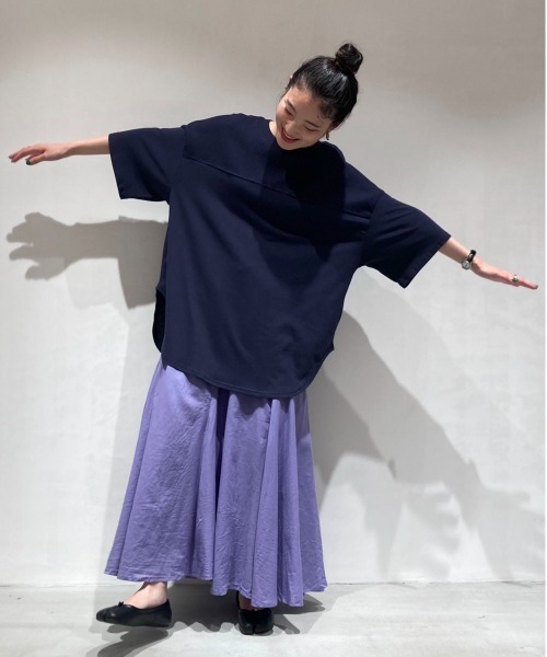 ONIGIRI(オニギリ)の「ワッフル切替ビッグTシャツ(Tシャツ/カットソー・レディース・ホワイト/イエロー×グリーン/チャコール/オレンジ/ベージュ/ネイビー・FREE)」の8枚目の写真