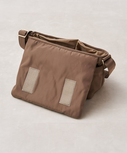 RIVE DROITE（リヴドロワ）の「R.good/アールドットグッド/パフィーフラップバッグ（ショルダーバッグ・レディース・ベージュ/ブラック・FREE）」の14枚目の写真