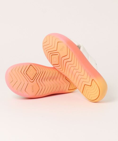 TOMS（トムス）の「《TOMS》ALPARGATA MALLOWCROSSOVER（サンダル・レディース・ホワイト系その他・24.0cm/22.0cm/25.0cm/23.0cm）」の3枚目の写真