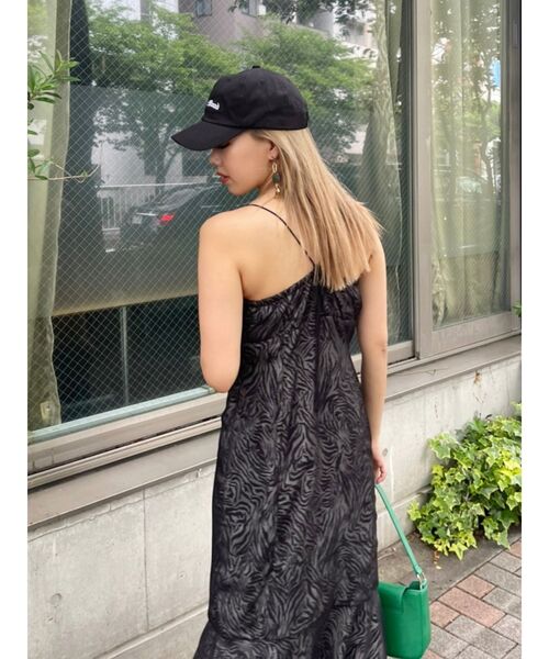 EVRIS（エヴリス）の「アニマルロングワンピース（ワンピース・レディース・ブラック/グリーン・FREE）」の6枚目の写真