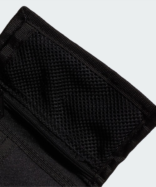 adidas（アディダス）の「エッセンシャルズ スリーストライプス ウォレット / アディダス（メンズ/レディース）（財布・メンズ・ブラック・FREE）」の6枚目の写真