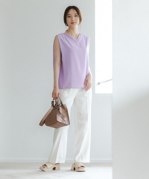 Andemiu(アンデミュウ)の「Vネックタックブラウス150709(シャツ/ブラウス・レディース・ダークブラウン/アイボリー/パープル系その他・FREE)」の6枚目の写真